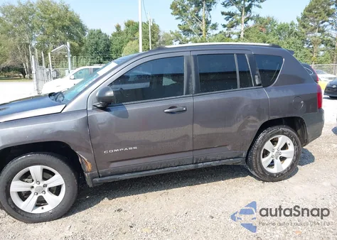 2016 Jeep Compass Latitude из США, поврежденный, VIN 1C4NJDEB6GD692384